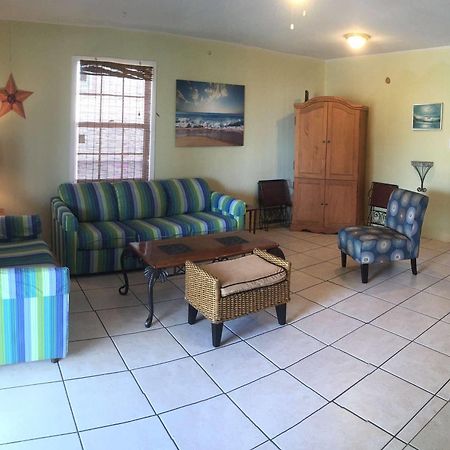 Capricorn Beach House Vacation Rental South Padre Island Exterior photo