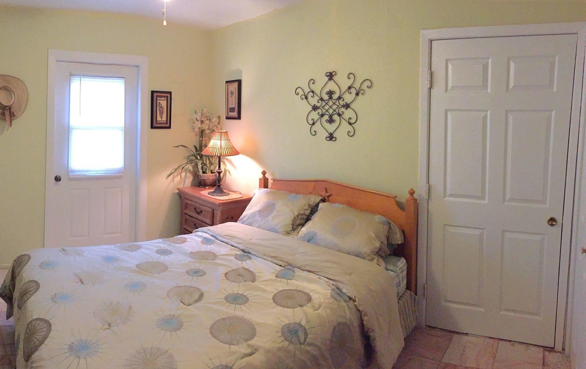 Capricorn Beach House Vacation Rental South Padre Island Exterior photo