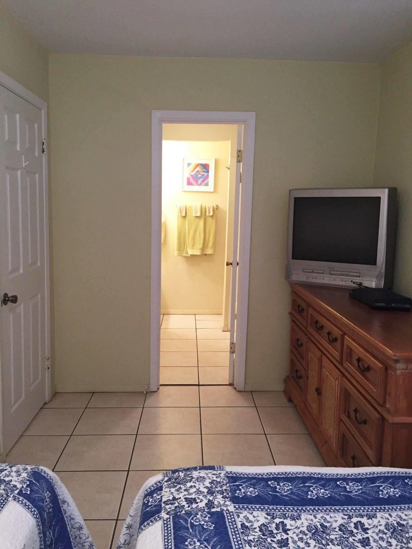Capricorn Beach House Vacation Rental South Padre Island Exterior photo