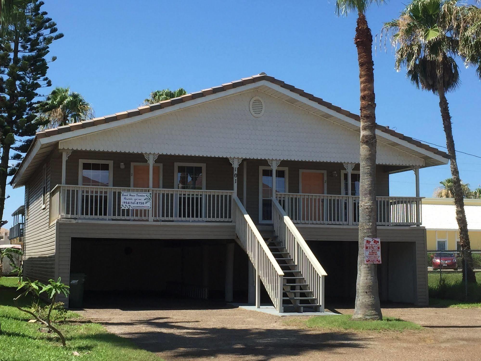 Capricorn Beach House Vacation Rental South Padre Island Exterior photo