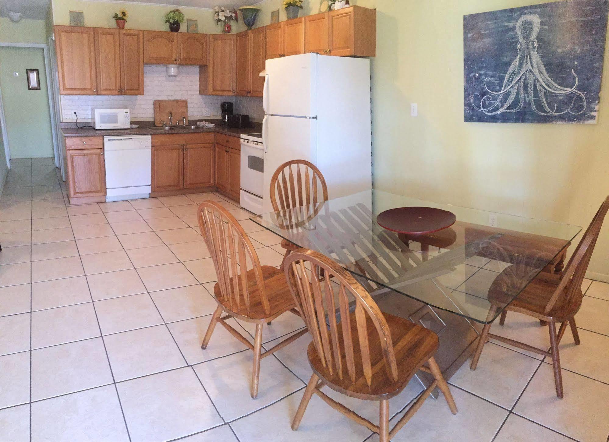 Capricorn Beach House Vacation Rental South Padre Island Exterior photo